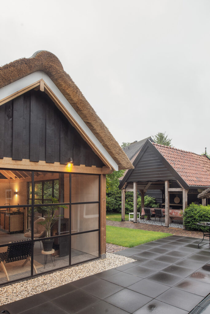 Tuinkamer buitenpracht Laren Rietgedekt