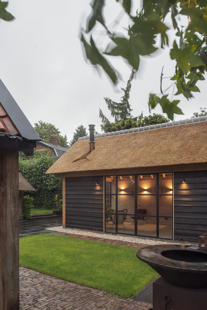 Tuinkamer buitenpracht Laren Rietgedekt