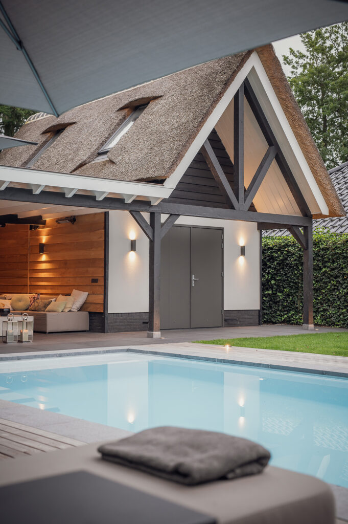 Stijlvol gastenverblijf met poolhouse in Laren
