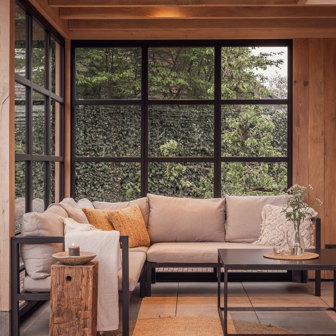 Overkapping glazen wanden buitenpracht