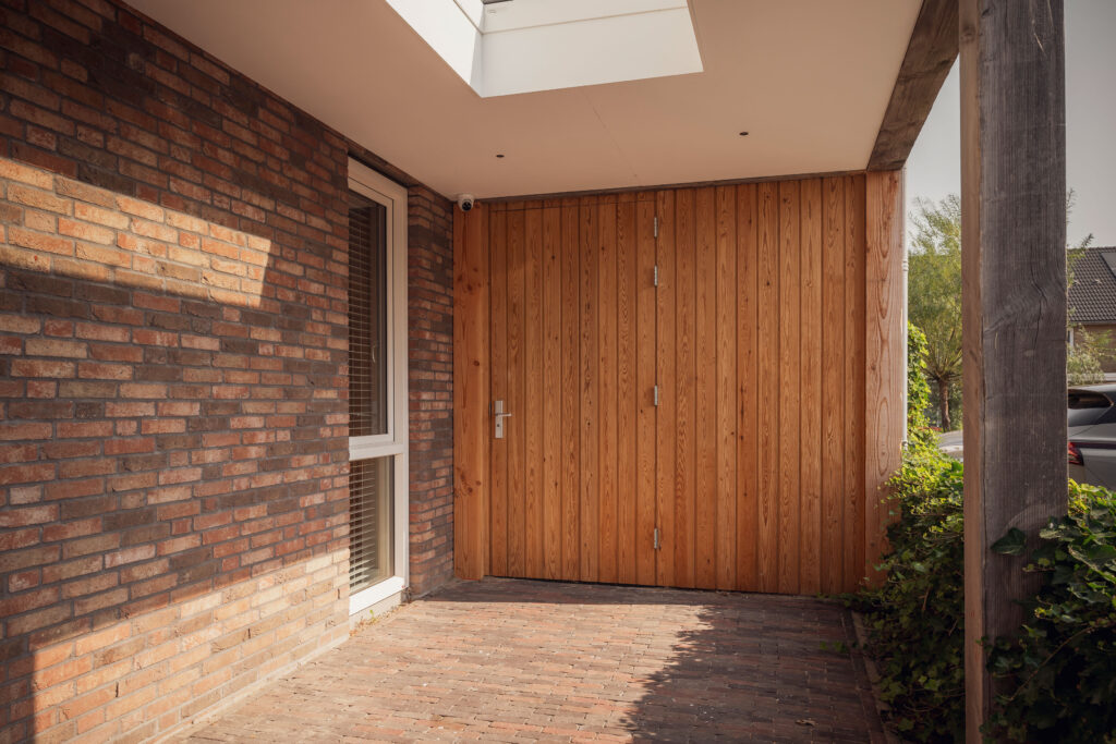 Buitenpracht berging carport lichtstraat