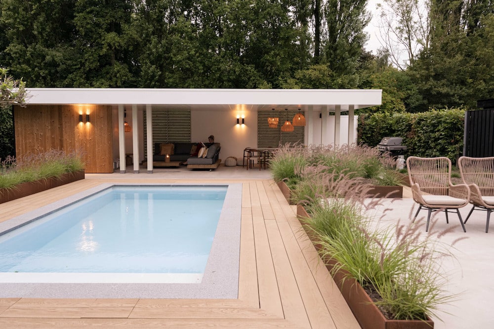 Buitenverblijf met zwembad