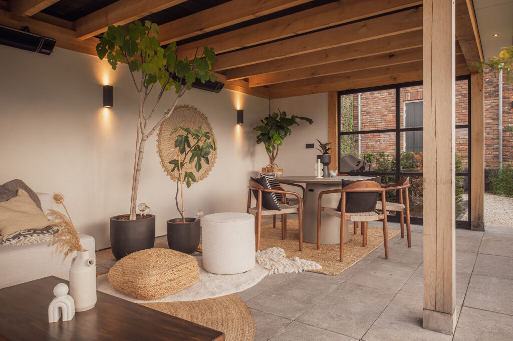 Veranda eethoek buitenpracht