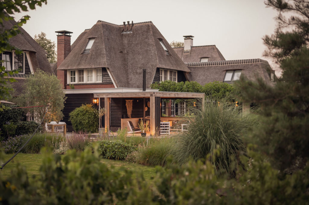 Overkapping, Buitenpracht